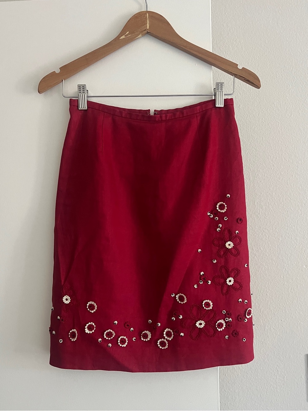 Ann Tylor Linen Embroidered Red Women's Midi Skirt Size 2